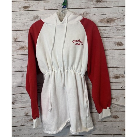 strawberry milk Chuu Tops - White & Red Hoodie Romper